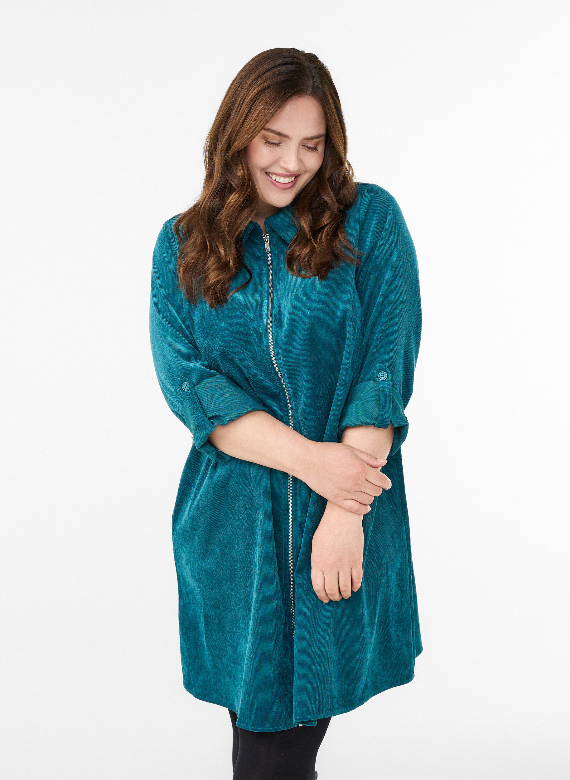Corduroy dress with zipper and 3/4 sleeves, Green, Model
