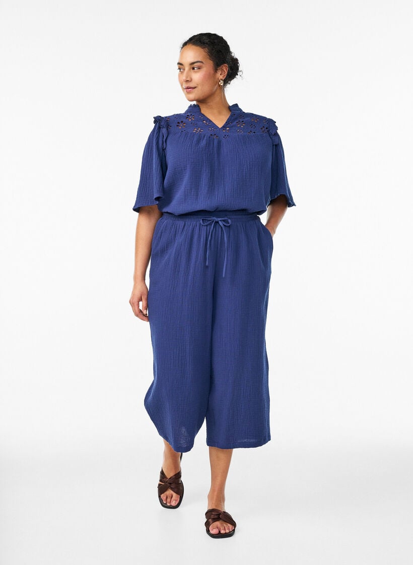 Blouse in cotton muslin with broderie anglaise and 1/2 sleeves, Blue, Model image number 1