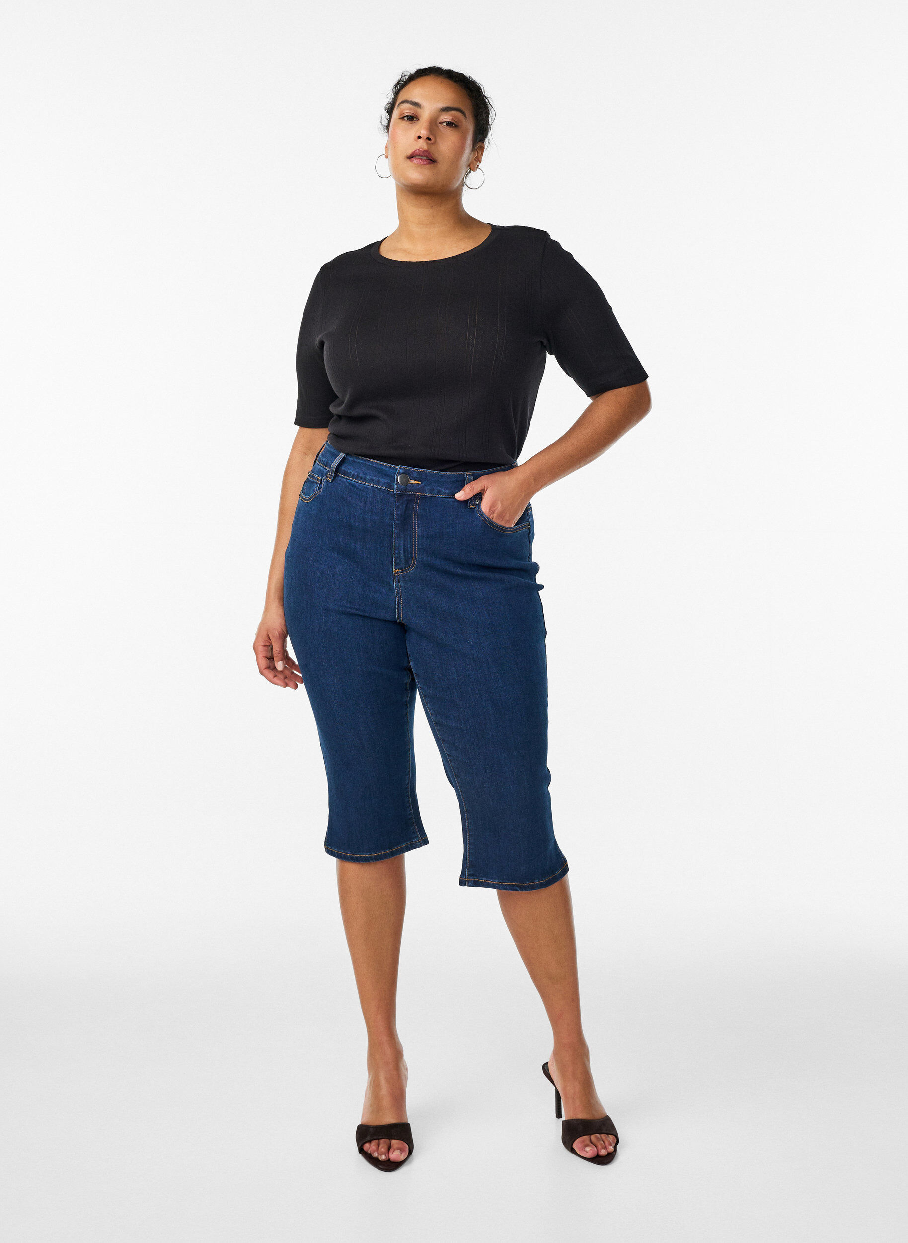 Zizzifashion Cotton T-shirt with eyelet embroidery, Black, Model image number 1