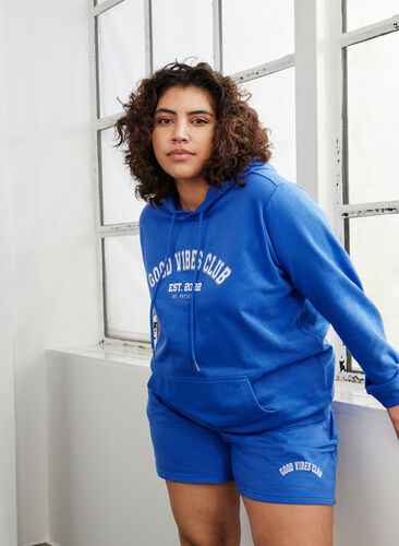Sweatshirt with text print and hood, Dazzling Blue, Image image number 0