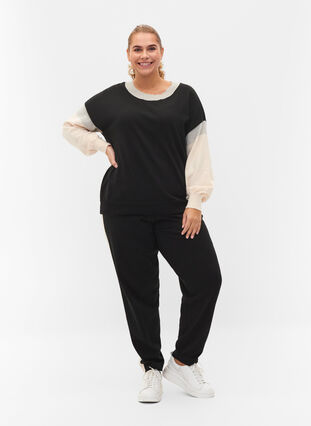 Knitted trousers with colorblock pattern, Black Comb, Model image number 0