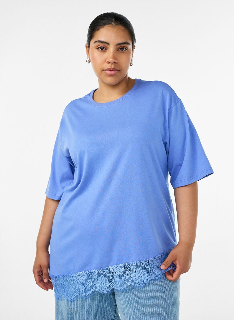 T-shirt with asymmetric lace hem, Purple, Model image number 0