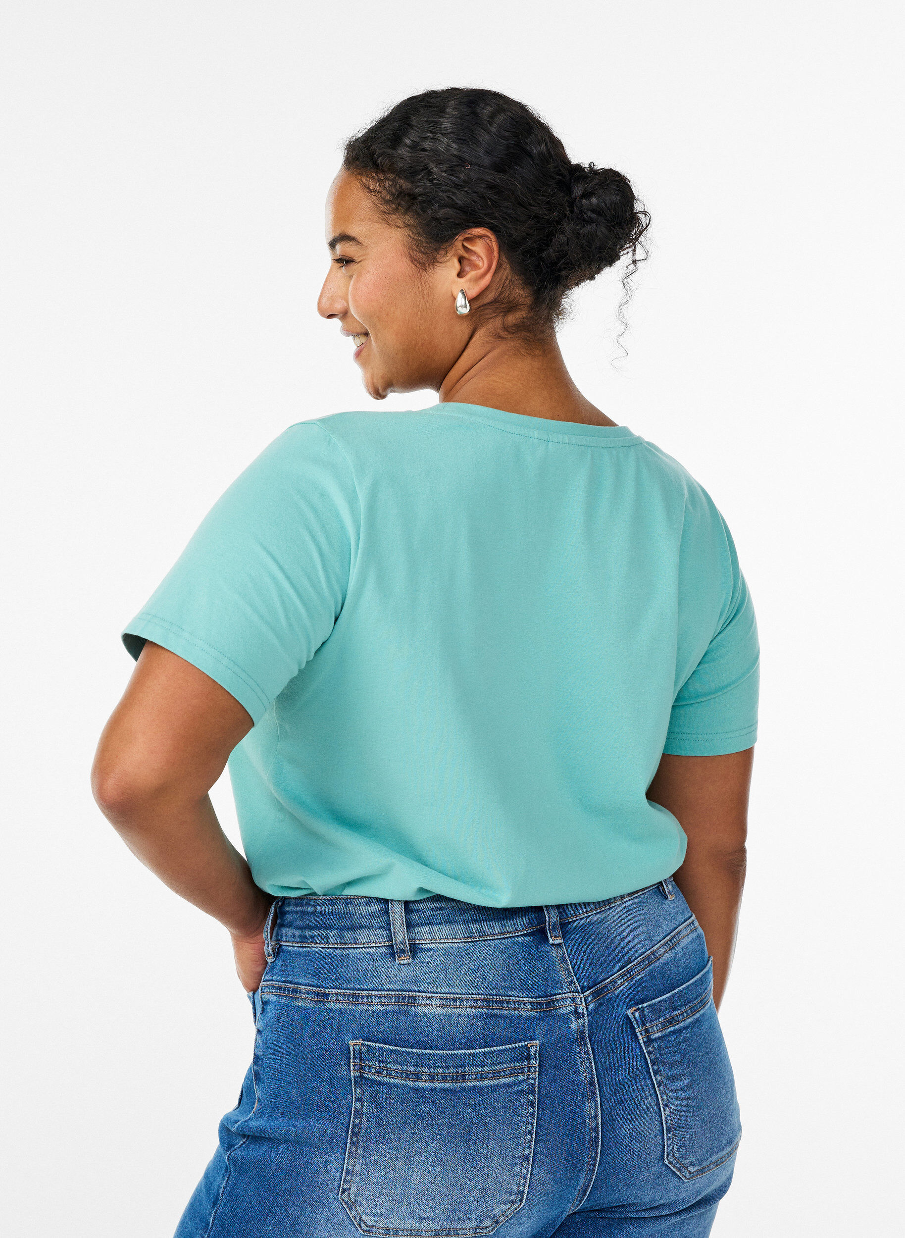ZizzifashionSolid coloured basic t-shirt in cotton, Green, Model image number 2