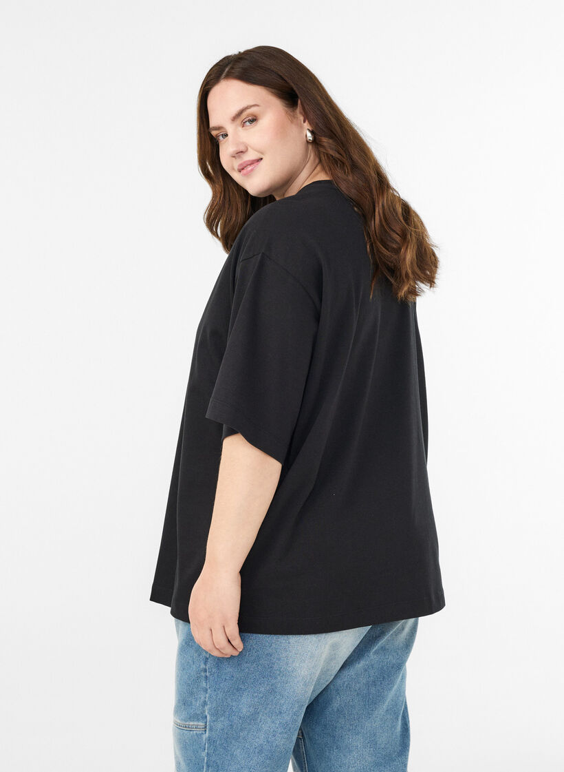 Oversized T-shirt with half sleeves, Black, Model image number 2
