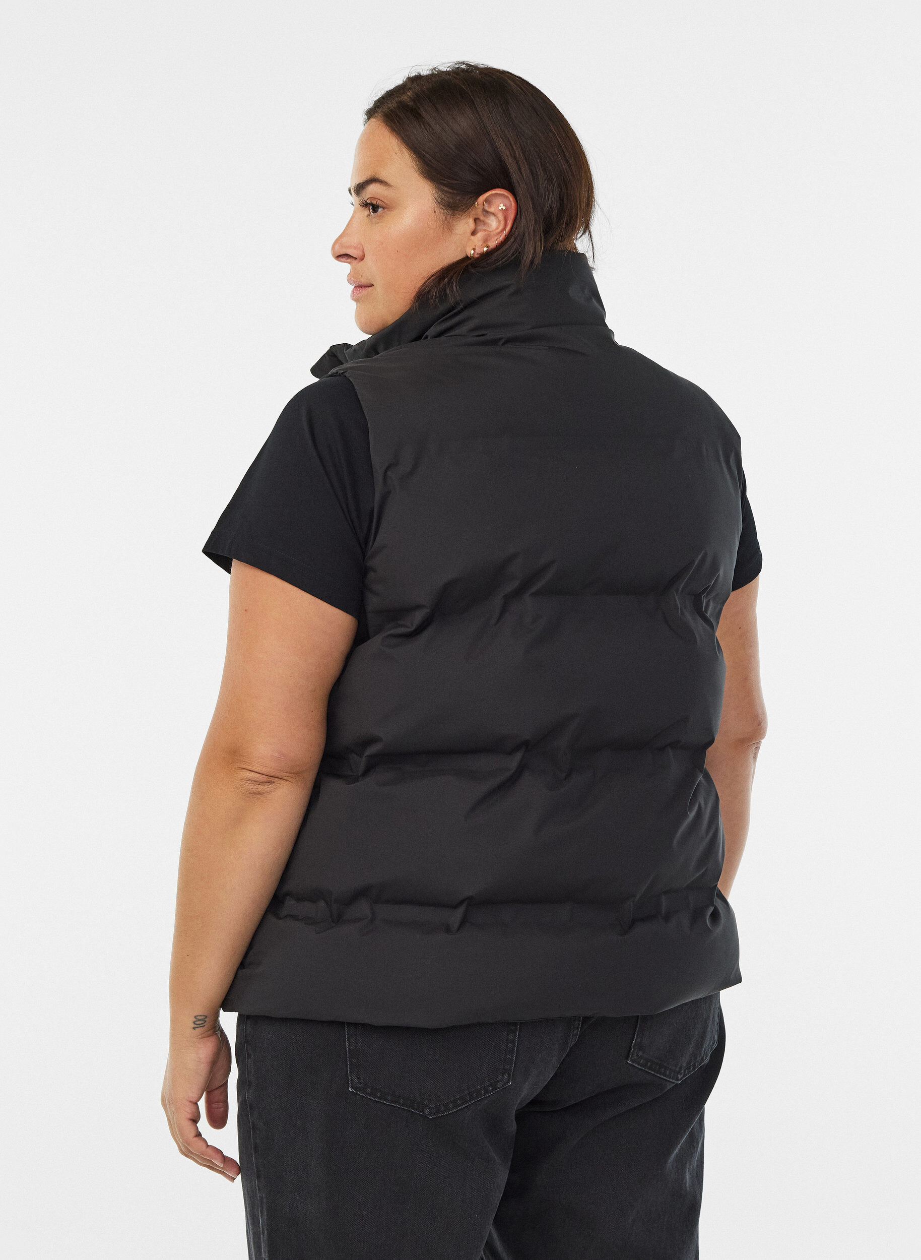 ZizzifashionShort puff vest with high collar, Black, Model image number 2