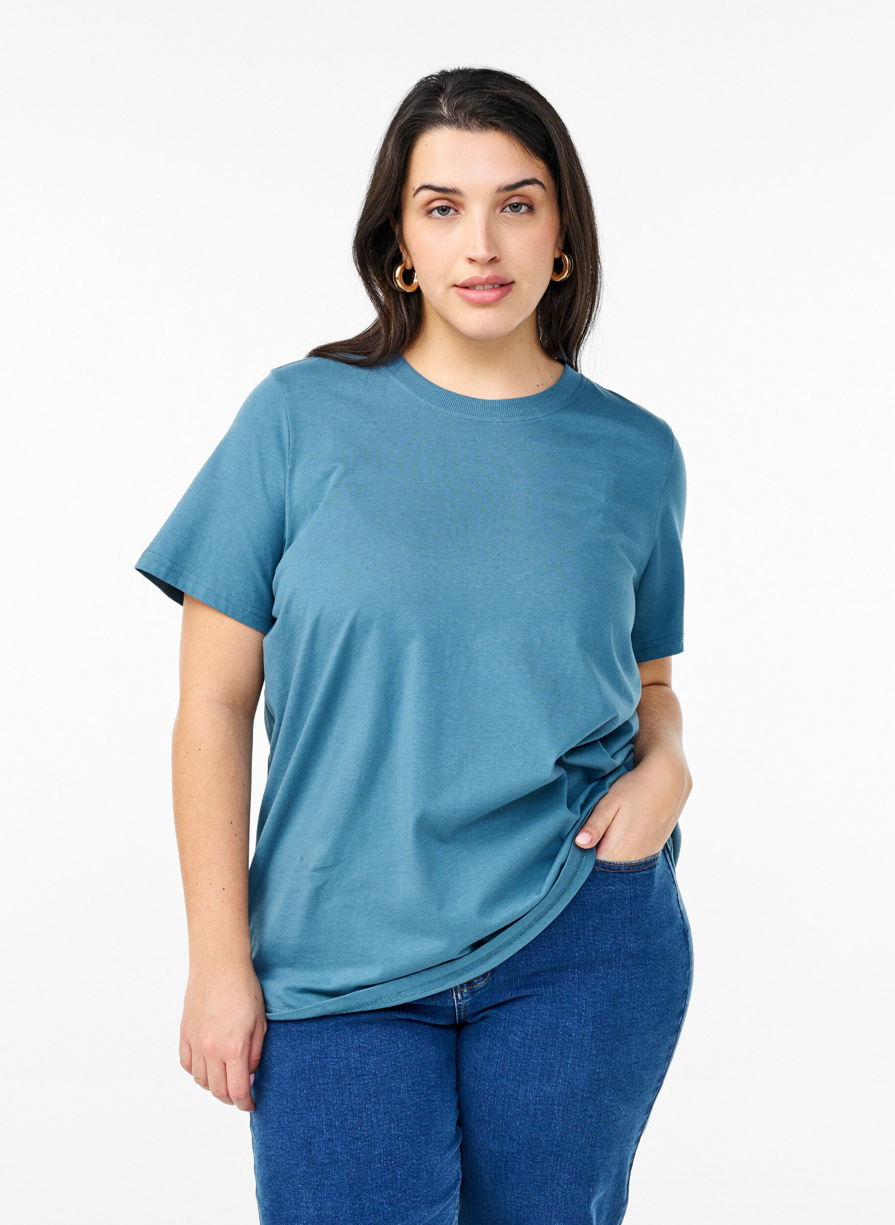 Basic cotton T-shirt with round neck, Grey, Model
