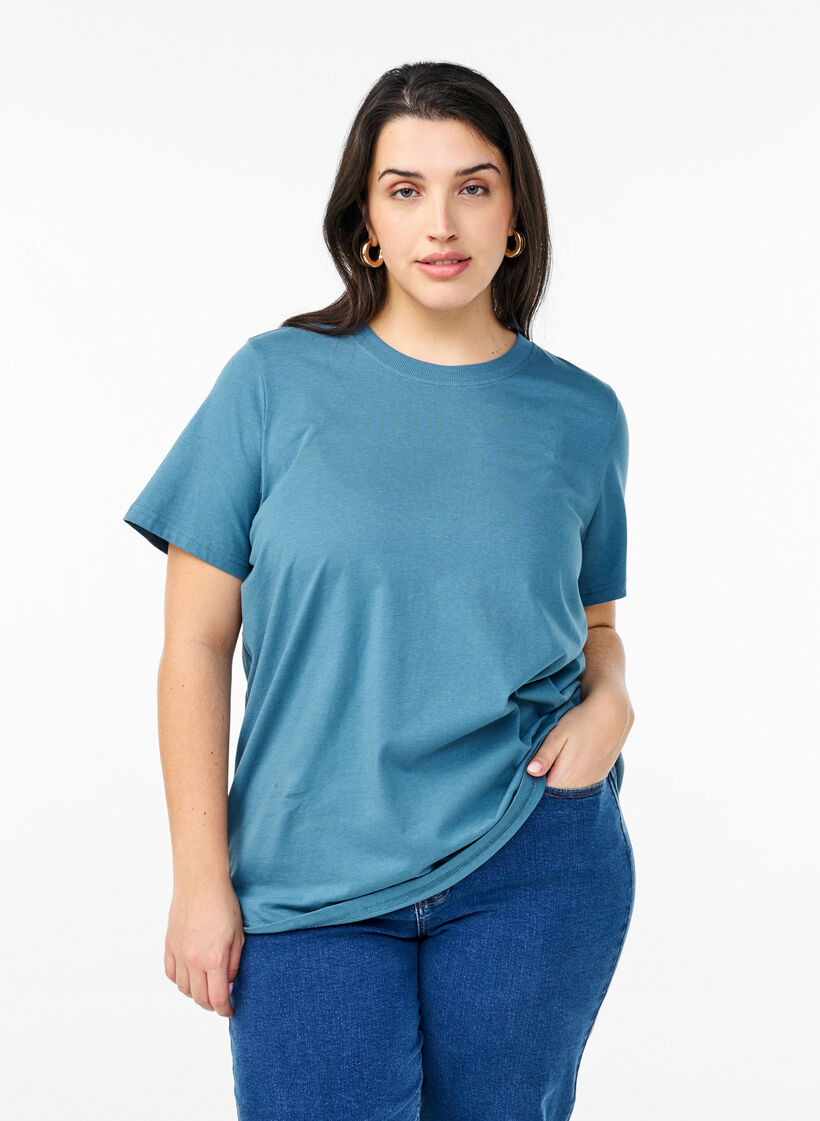 Basic cotton T-shirt with round neck, Grey, Model image number 0