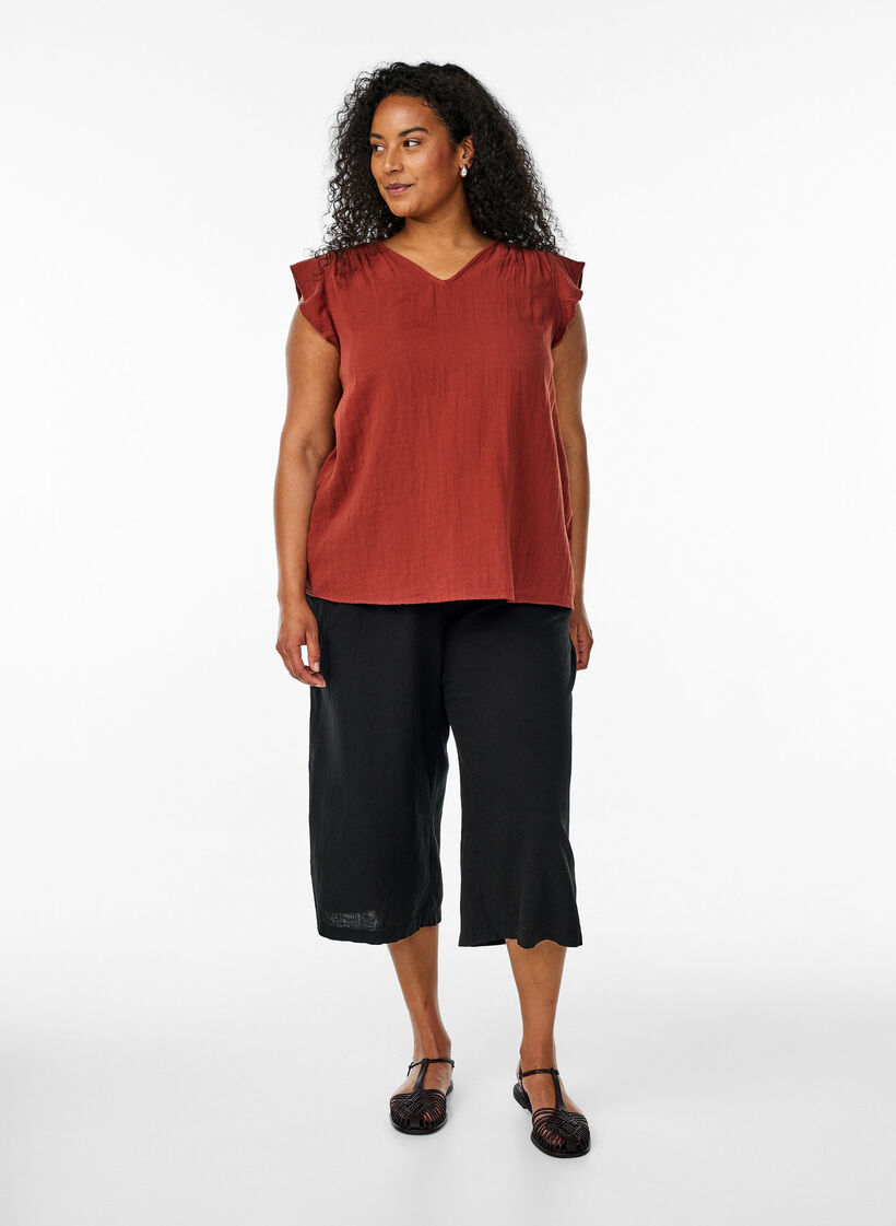 Sleeveless top in cotton muslin with ruffles, Red, Model image number 1