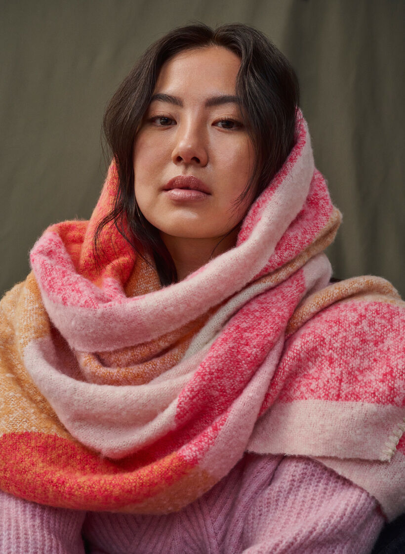 Coloured scarf, Azalea, Image image number 0