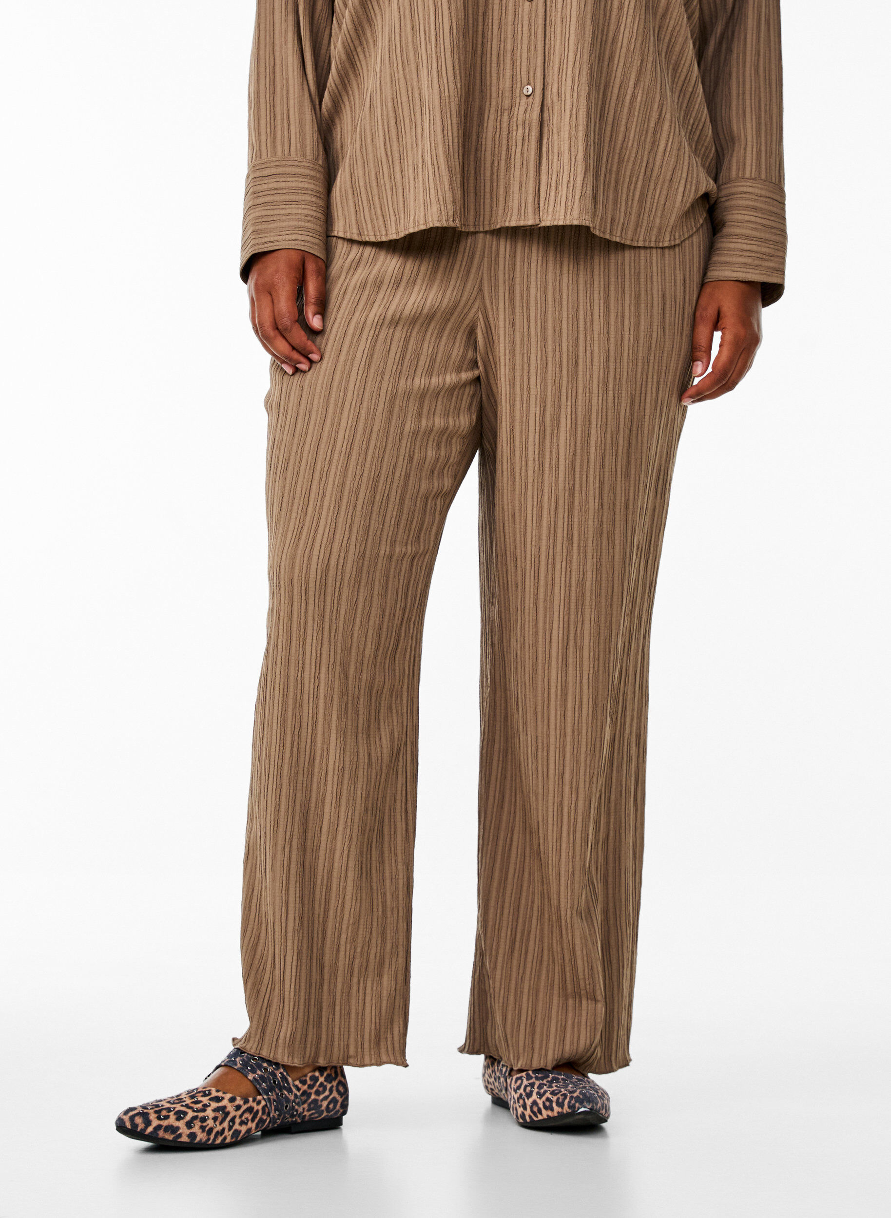 Zizzifashion FLASH - High-waisted trousers with wide legs, Brown, Model image number 2