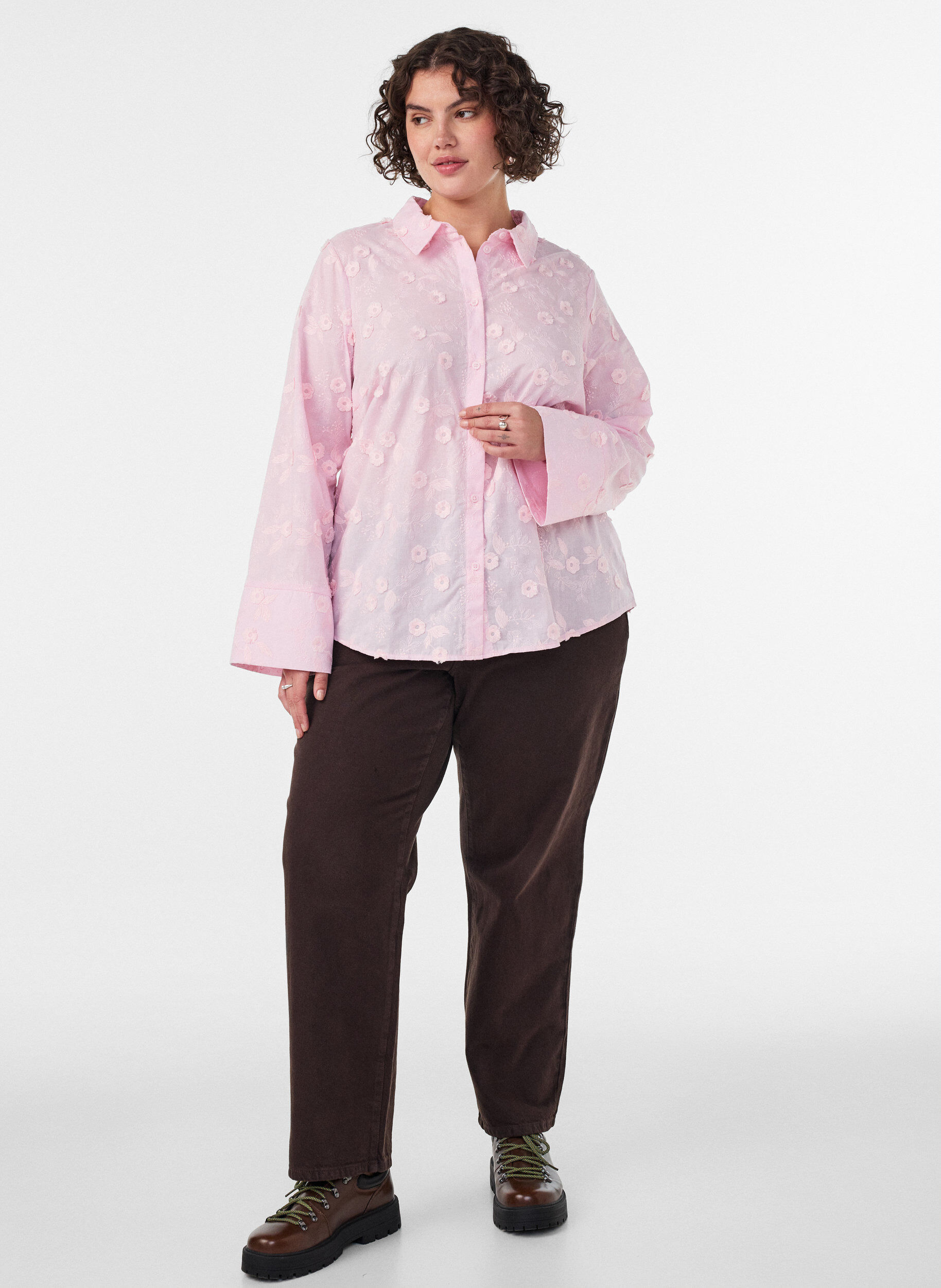 ZizzifashionShirt with floral embroidery and wide sleeves, Pink, Model image number 1