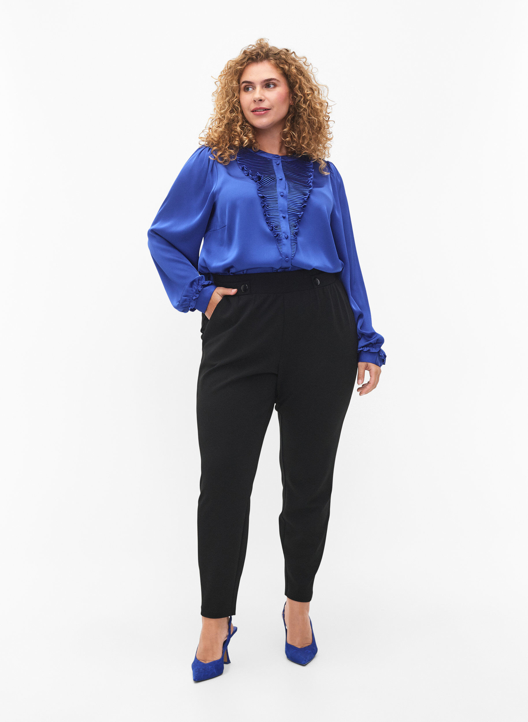 Zizzifashion Satin shirt blouse with ruffle details, Deep Ultramarine, Model image number 3