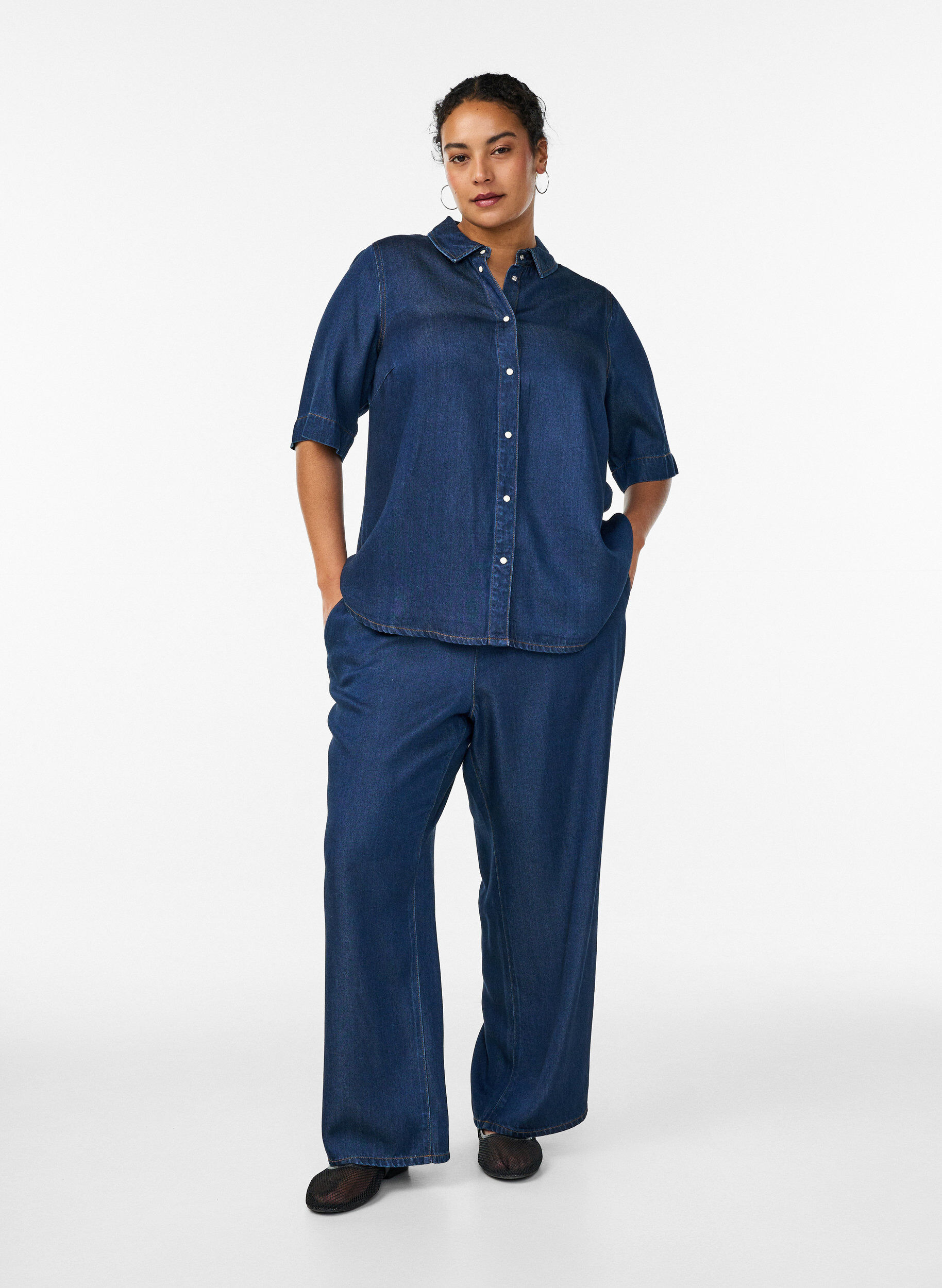 Zizzifashion Wide-leg Lyocell trousers with a denim look, Blue, Model image number 0