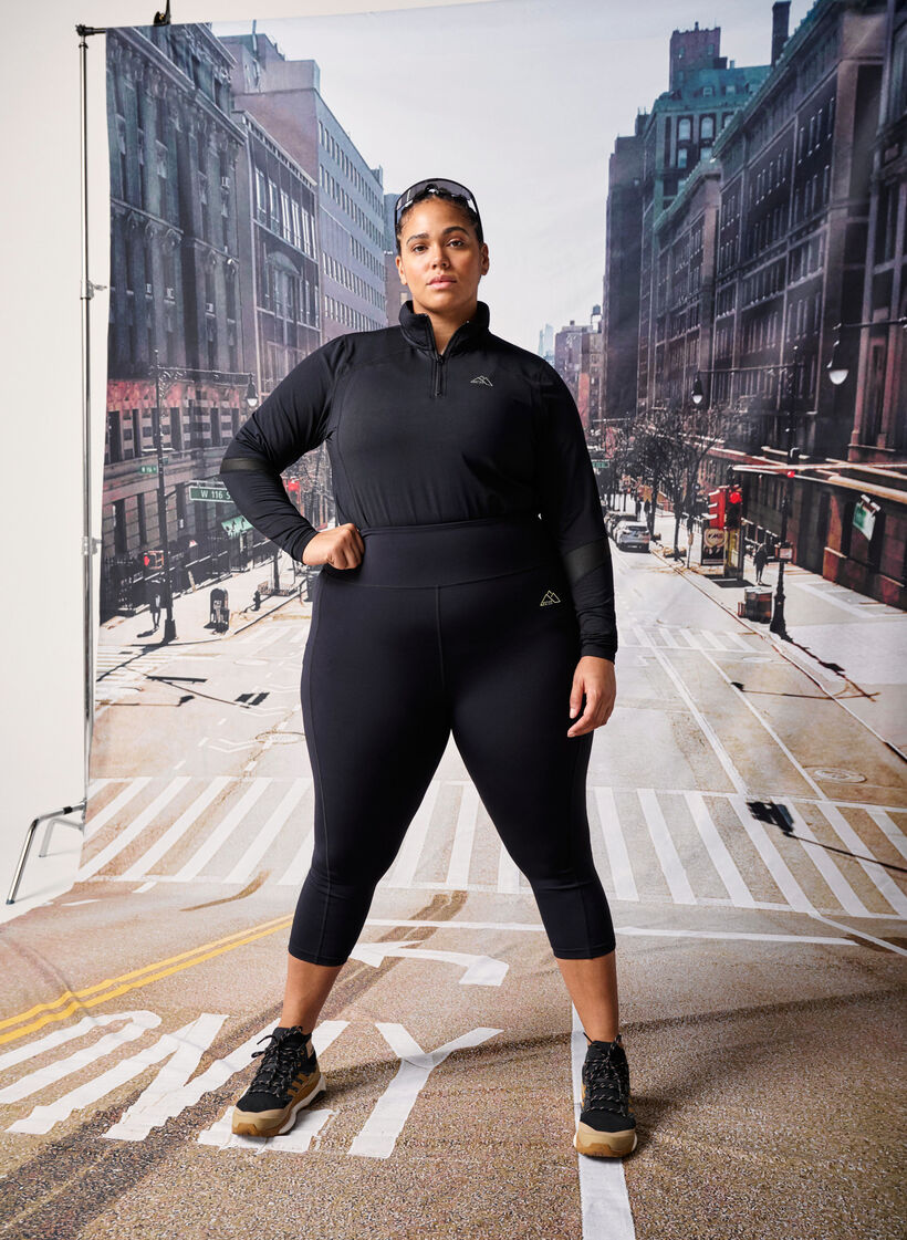 3/4 training leggings with pockets, Black, Image image number 0