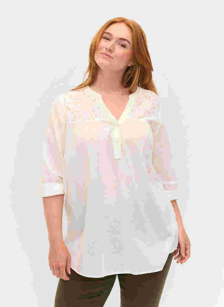Cotton blouse with lace details, Bright White, Model