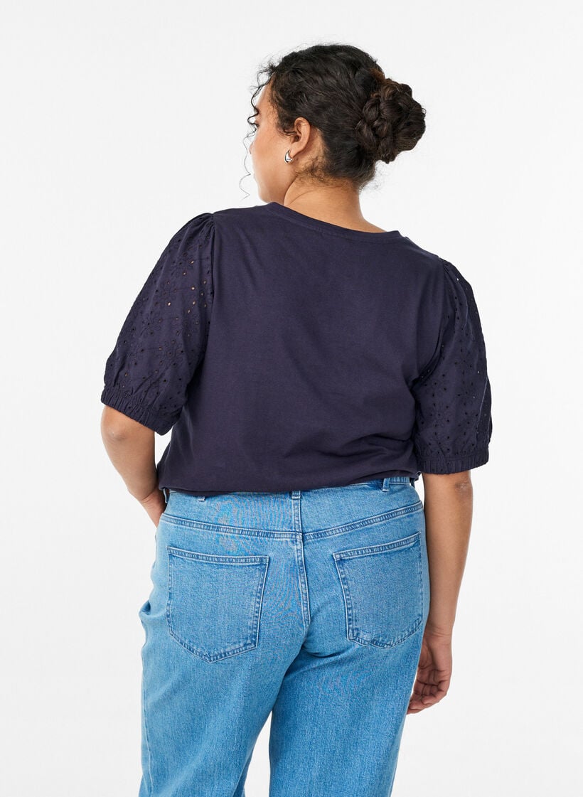 T-shirt with broderie anglaise sleeves, Blue, Model image number 2
