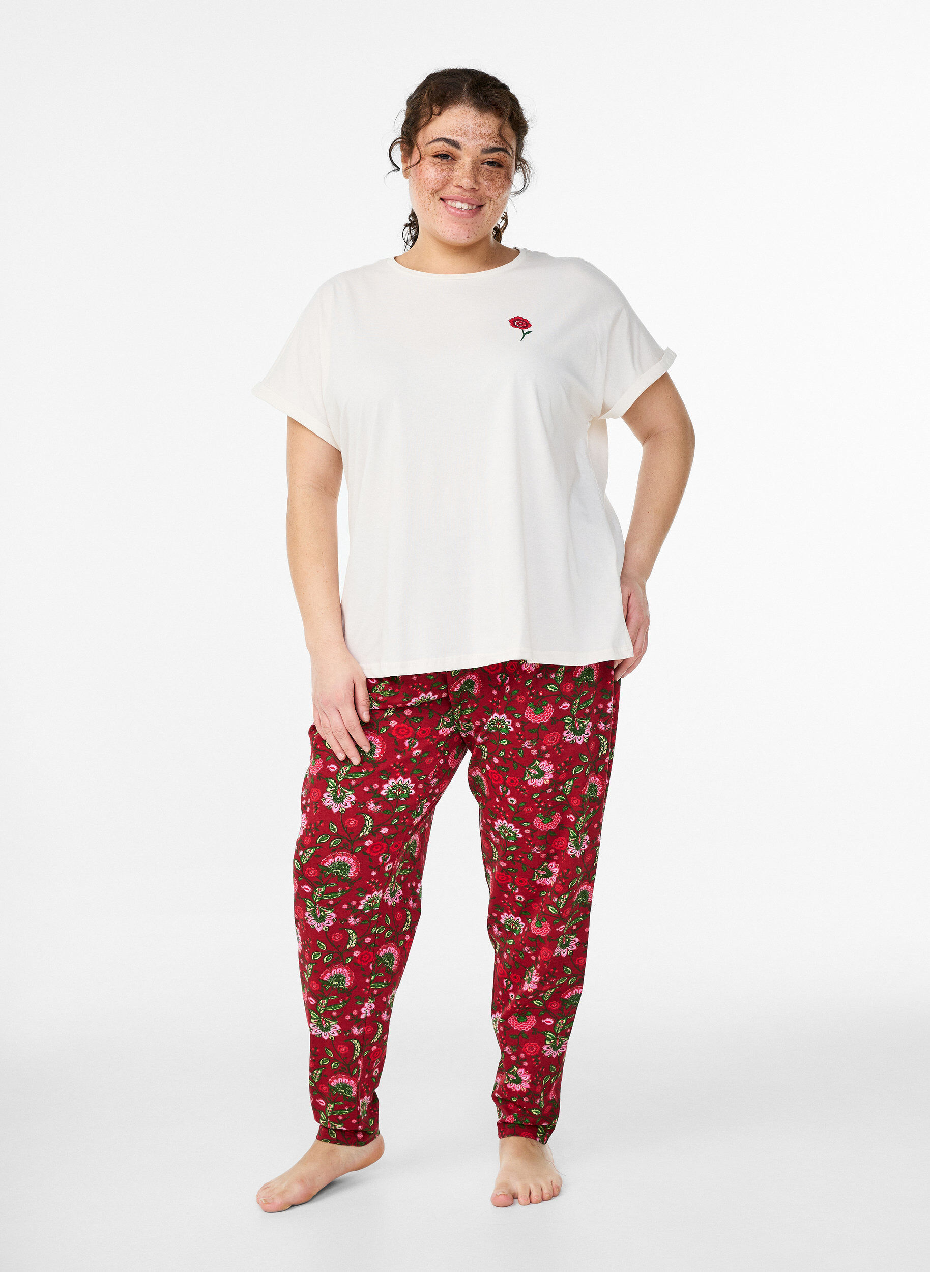 Zizzifashion Loose cotton night T-shirt with print detail, Vanilla, Model image number 1