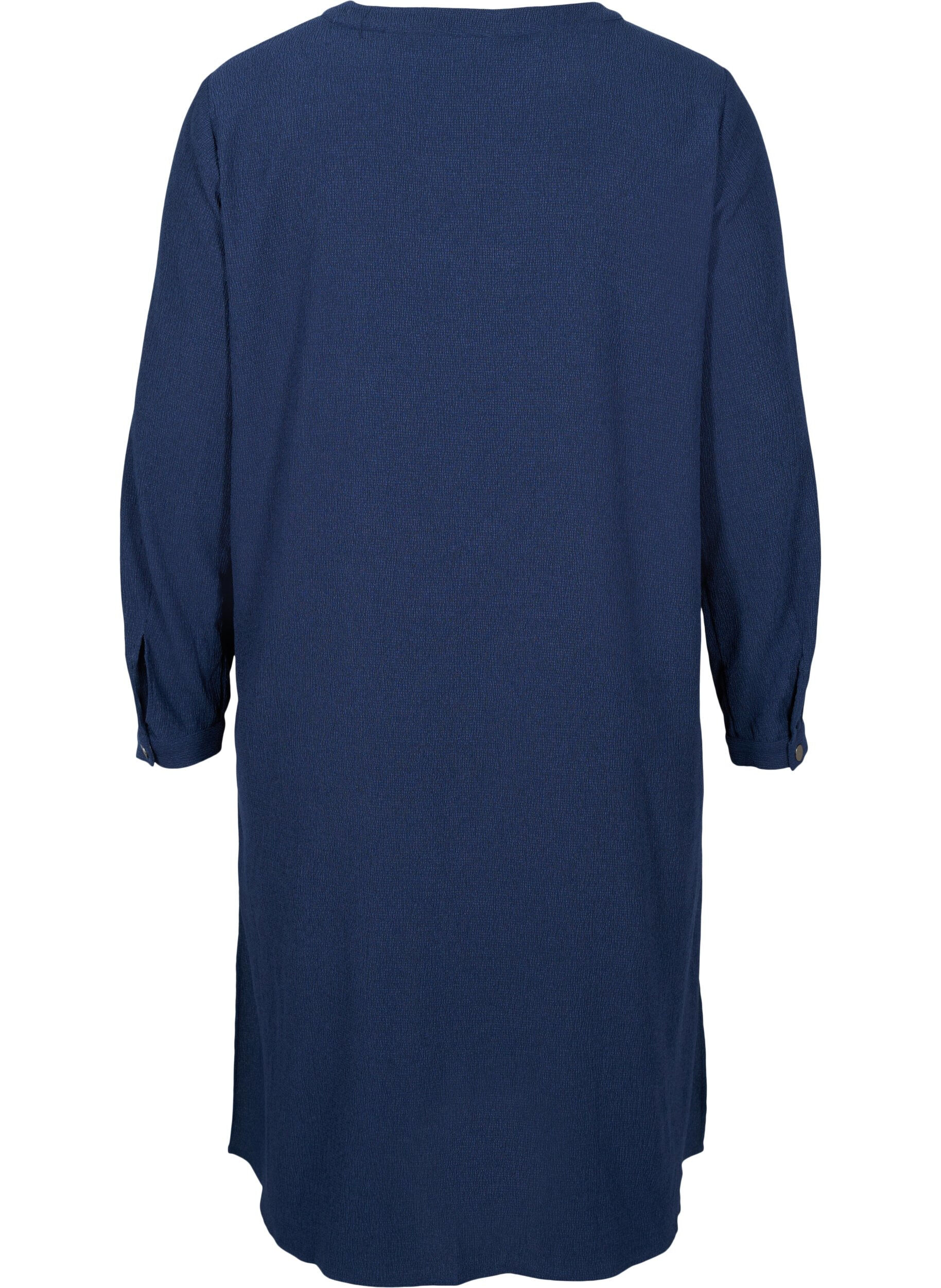 Long-sleeved, textured shirt dress 