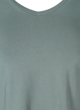 Basic t-shirt with v-neck, Balsam Green, Packshot image number 2