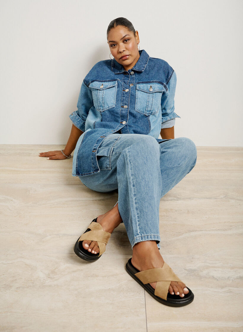 Faux suede sandal with cross straps, Woodsmoke, Image image number 0