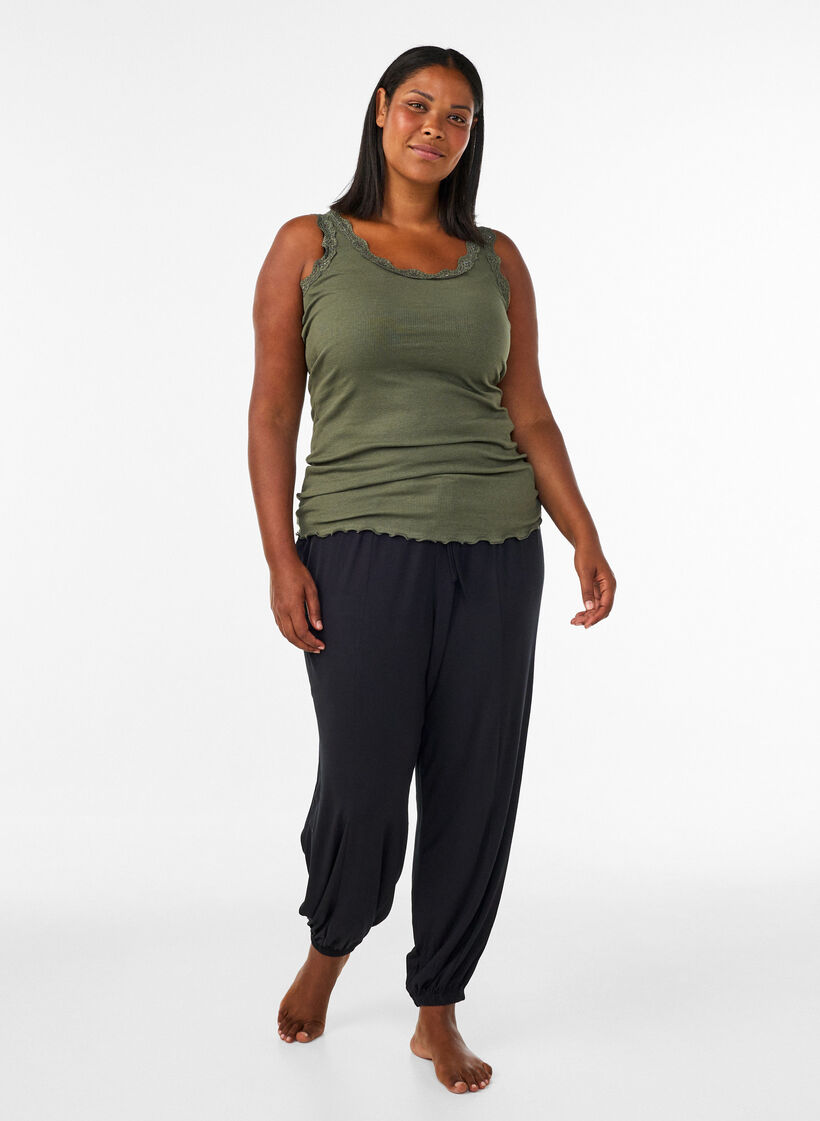 Top with lace trim, Green, Model image number 1