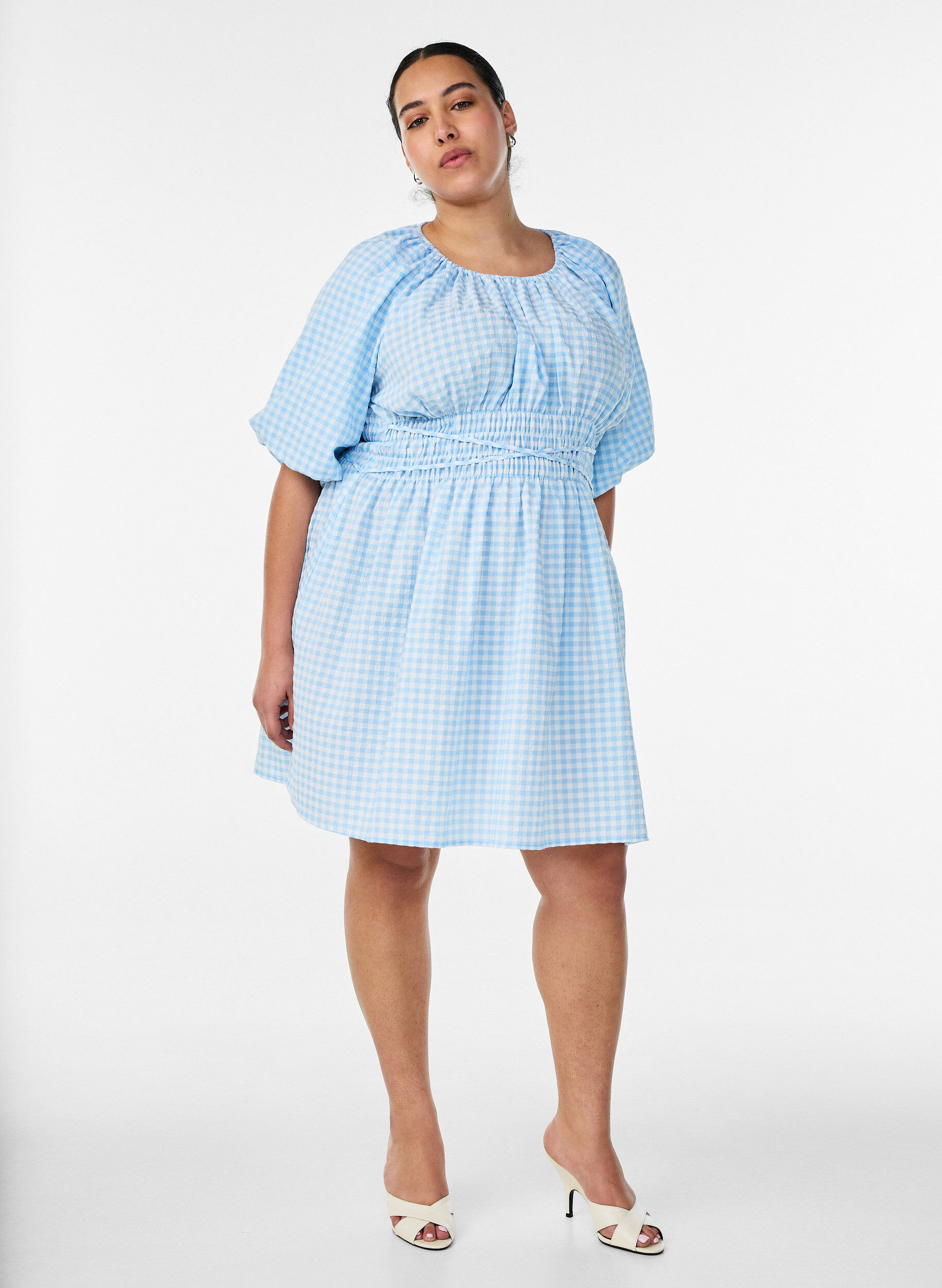 ZizzifashionShort small check dress with balloon sleeves, Light Blue, Model image number 1