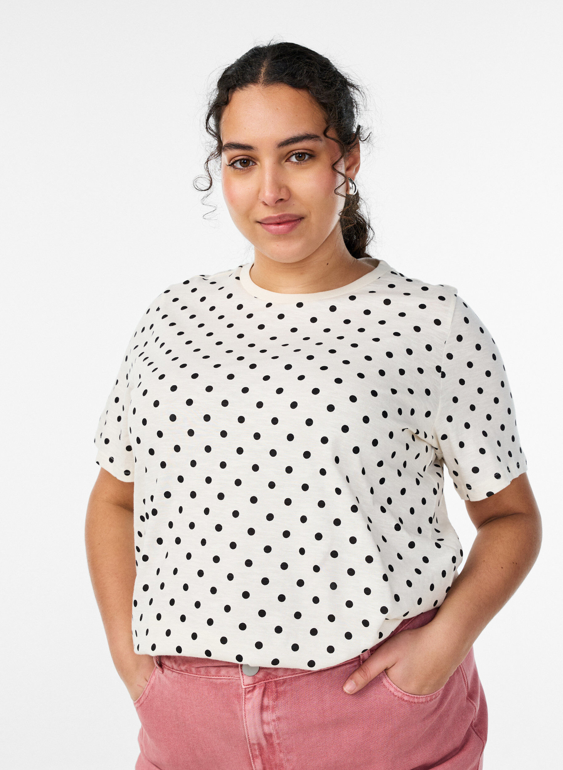 Polka dot cotton T-shirt, Vanilla, Model