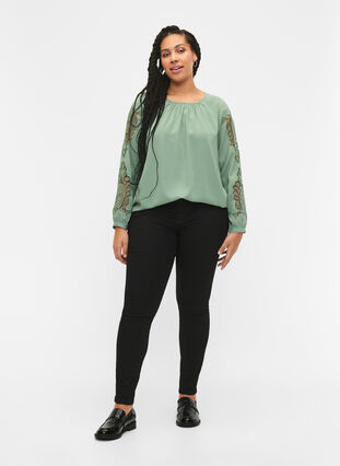 Long sleeve blouse with crochet details, Green Bay, Model image number 2