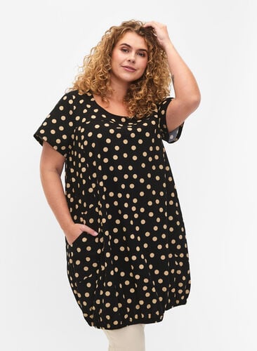 Short-sleeved, printed cotton dress, Black W. dot, Model image number 0
