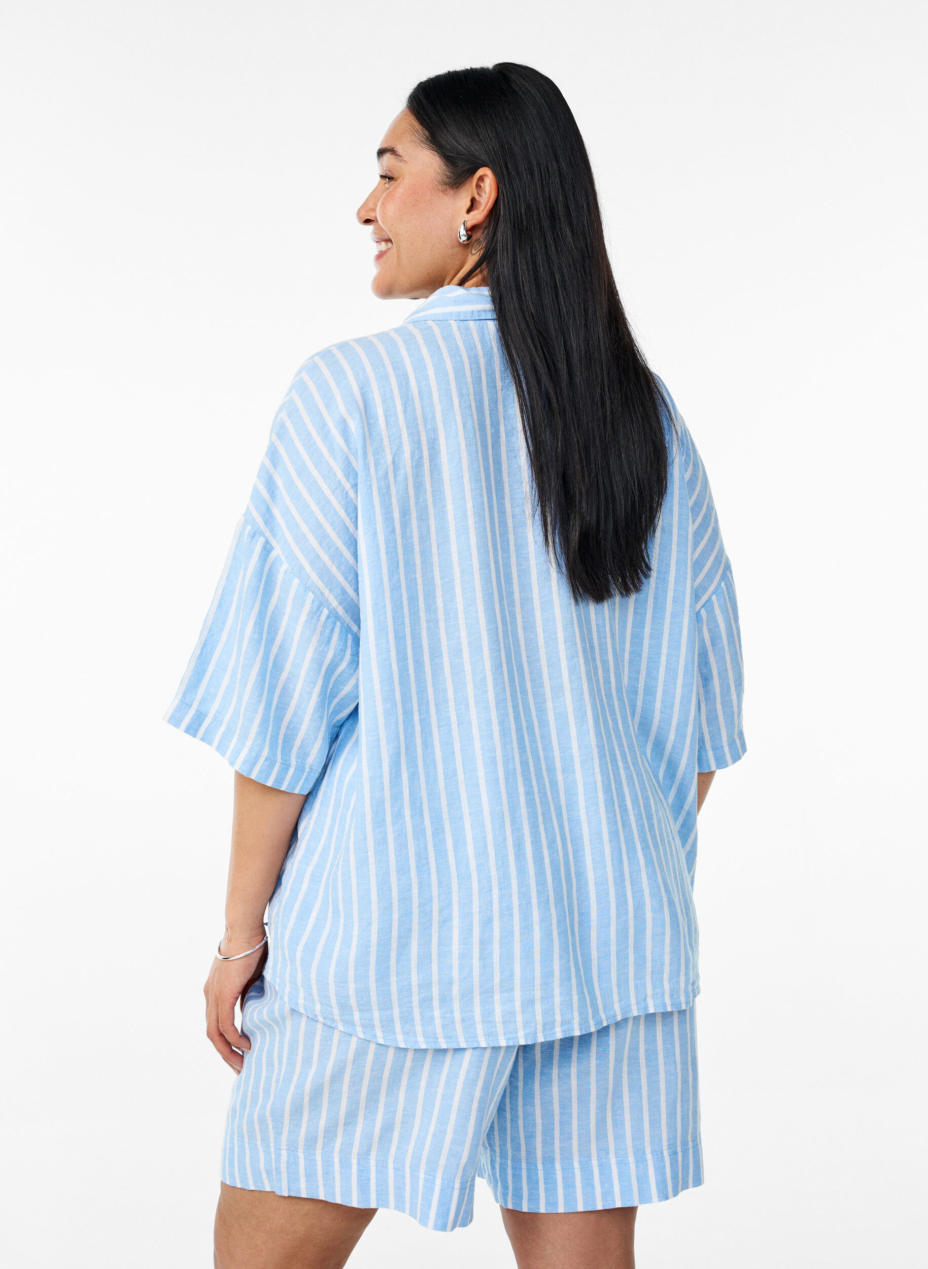 Zizzifashion Striped shirt in linen and viscose, Light Blue, Model image number 2