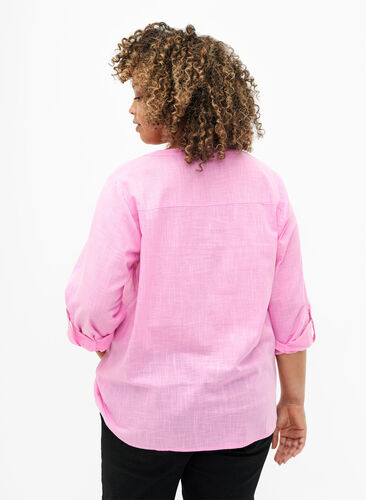 Shirt blouse in cotton with a v-neck, Rosebloom, Model image number 1