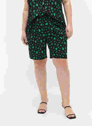 Printed shorts with pockets, Green Flower AOP, Model image number 2