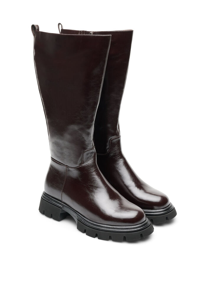 Tall boot with a lightly crackled look, Brown, Packshot