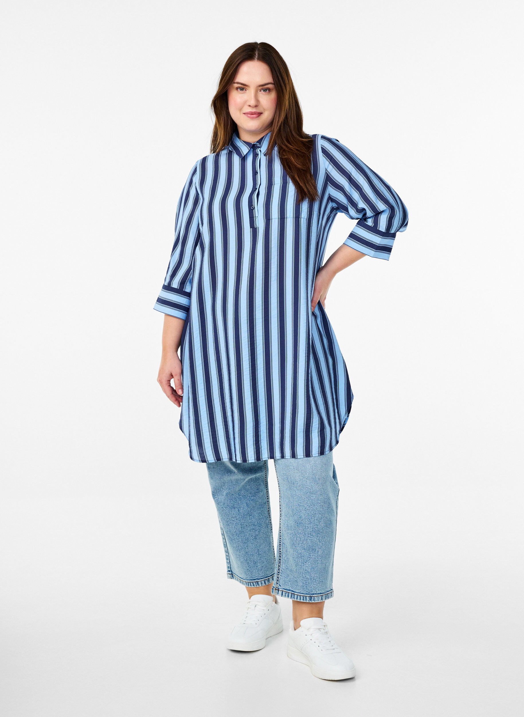 ZizzifashionShort dress with collar and chest pocket, Blue, Model image number 1