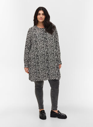 Viscose tunic with print, Ditsy AOP, Model image number 2