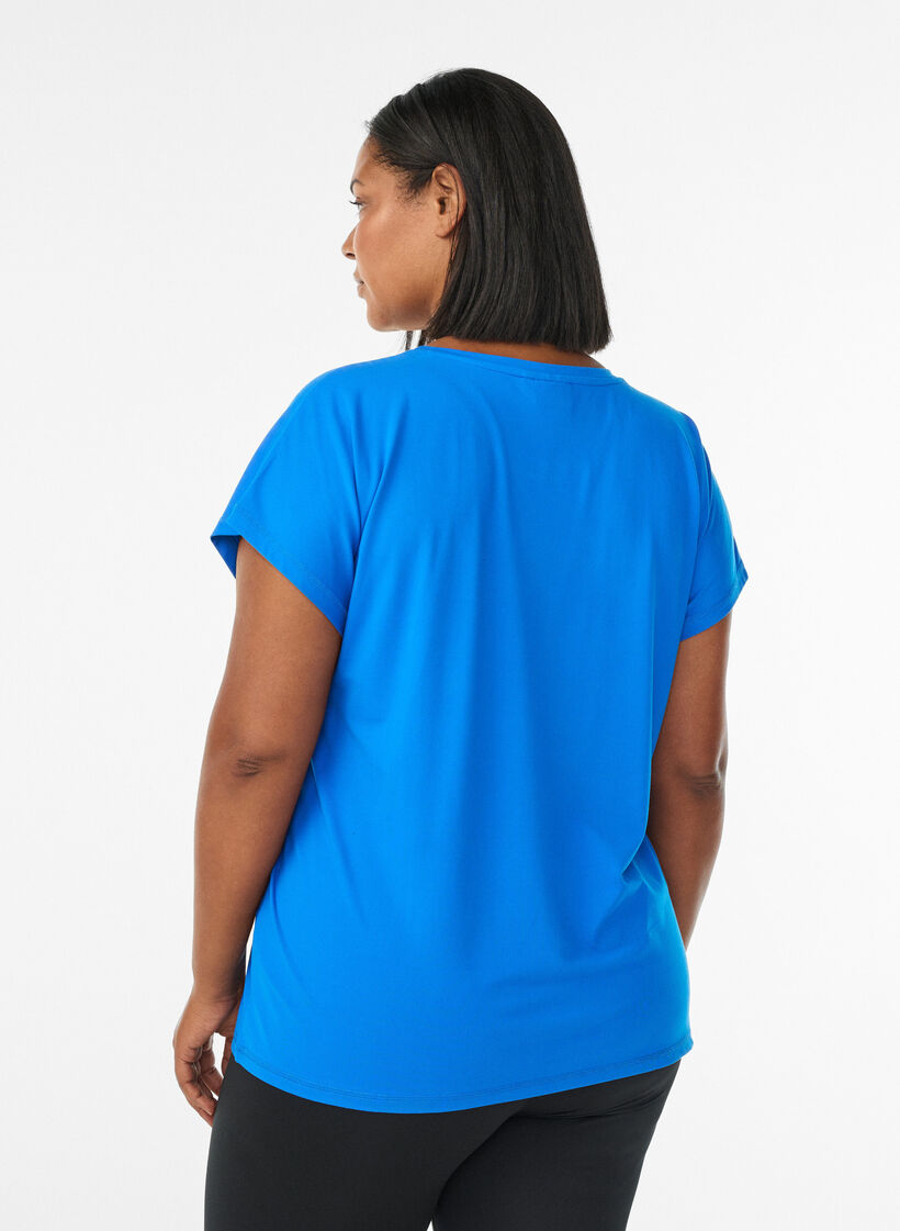 Solid-coloured training T-shirt, Blue, Model image number 2