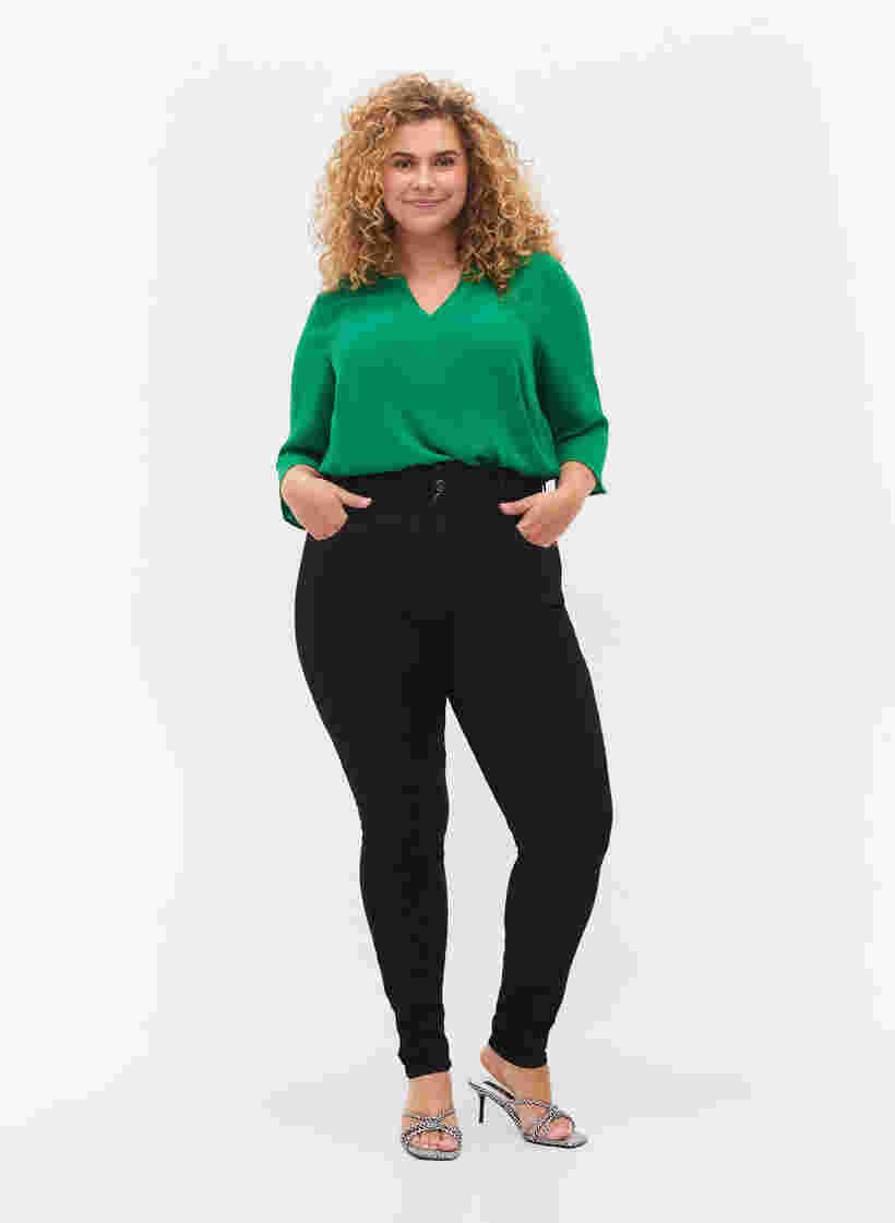 Super slim Bea jeans with extra high waist, Black, Model