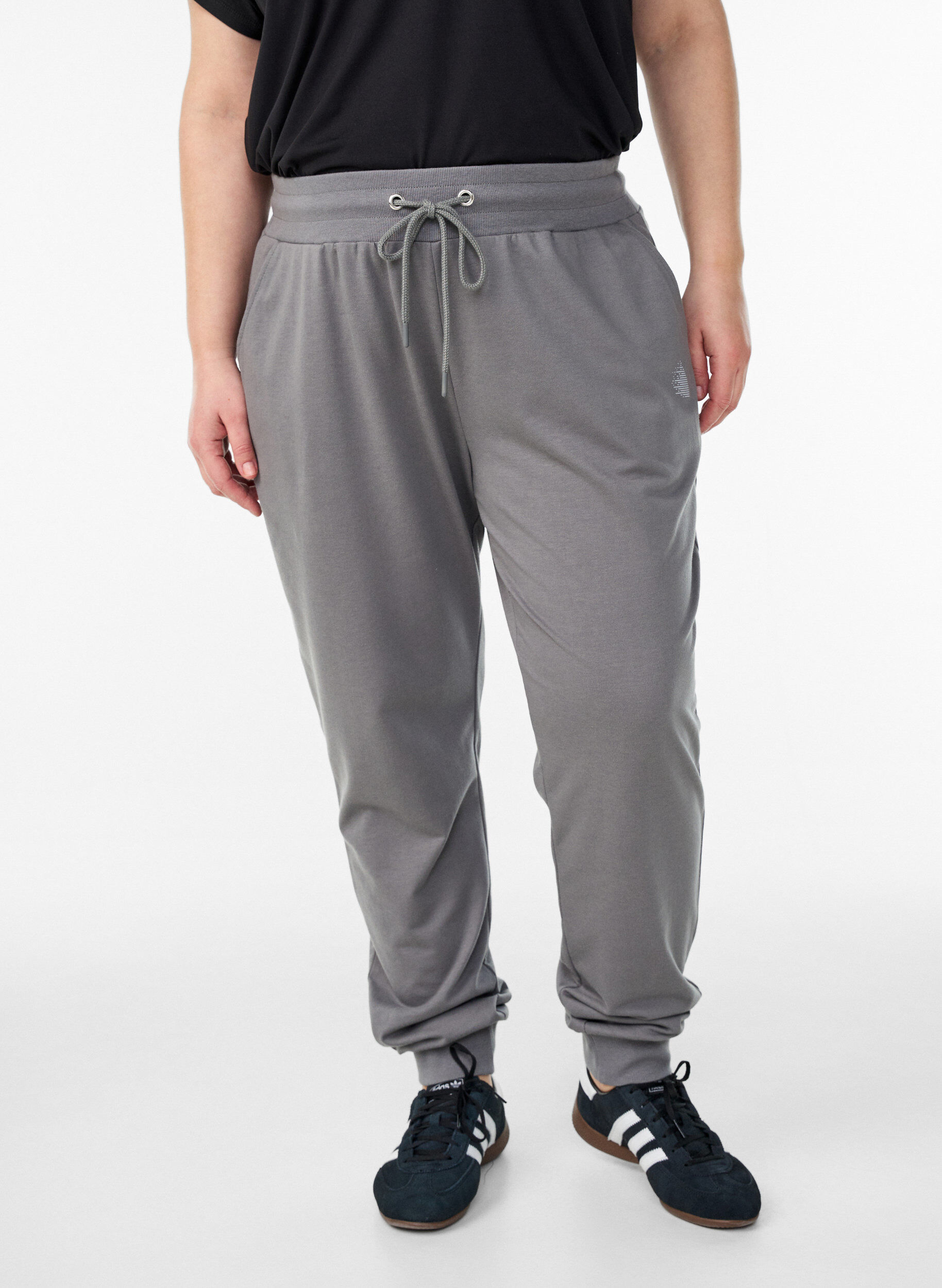 Zizzifashion Loose tracksuit trousers with pockets, Grey, Model image number 0