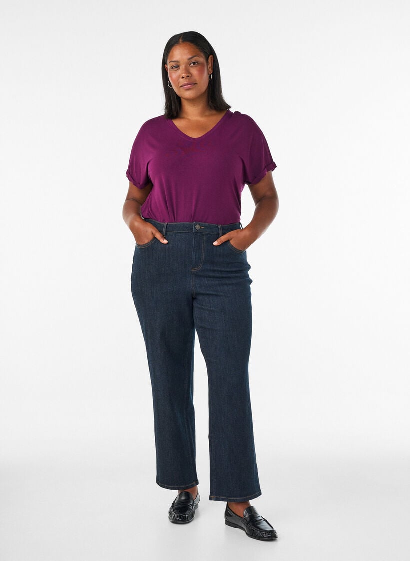 Basic V-neck T-shirt in viscose, Purple, Model image number 1