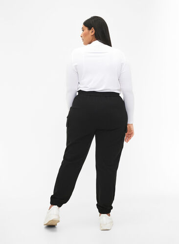 Cargo trousers with elastic waist, Black, Model image number 1
