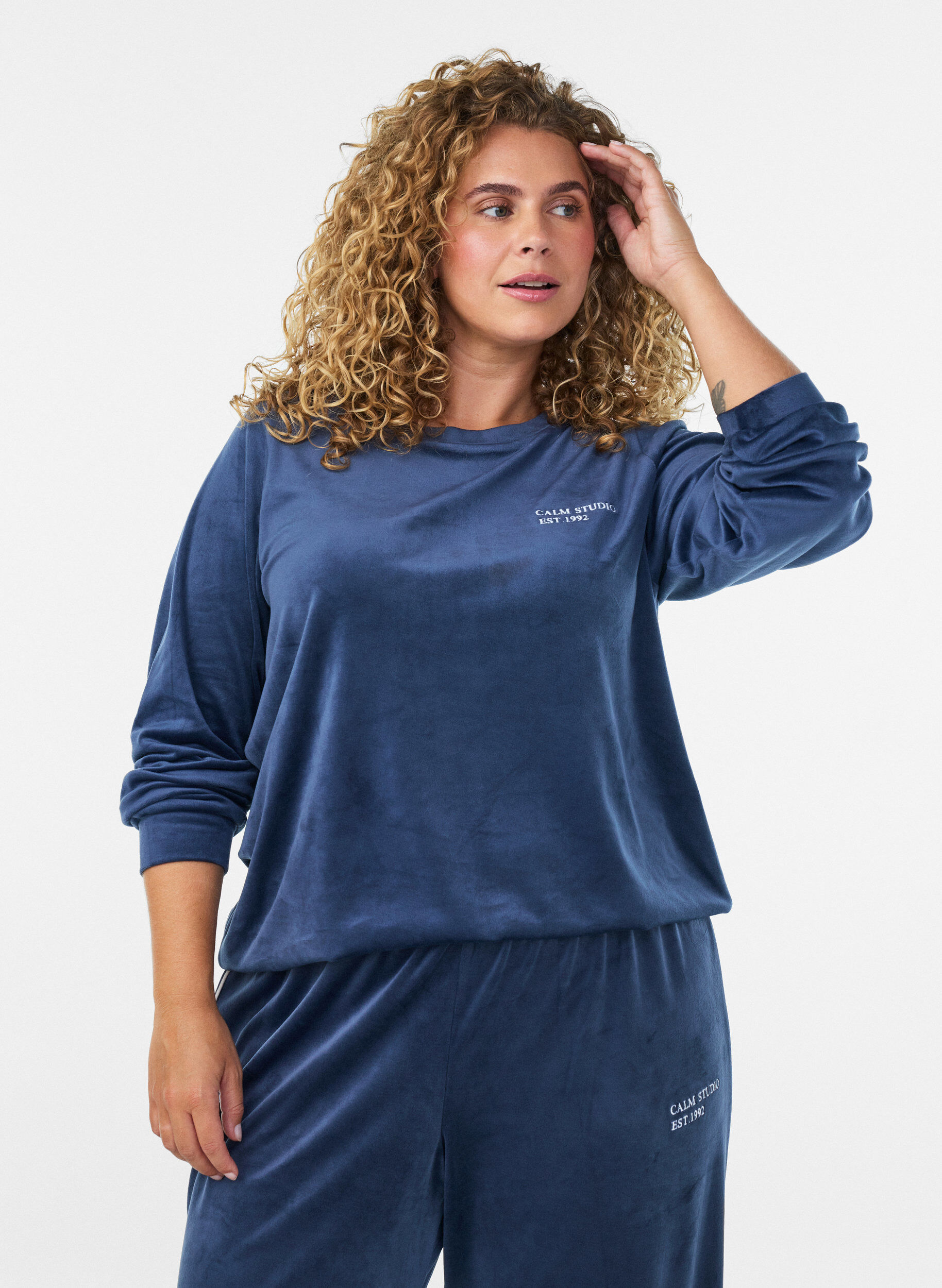 ZizzifashionVelour blouse with embroidered text, Blue, Model image number 0