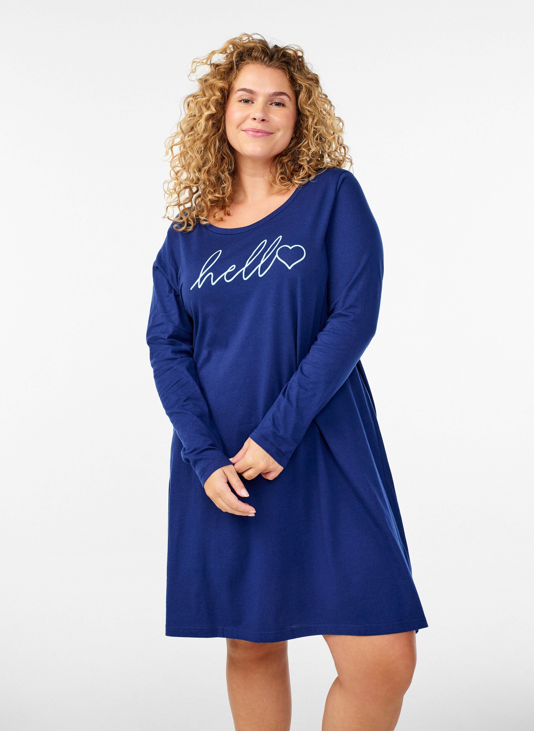 Long-sleeved nightgown in organic cotton, Blue, Model