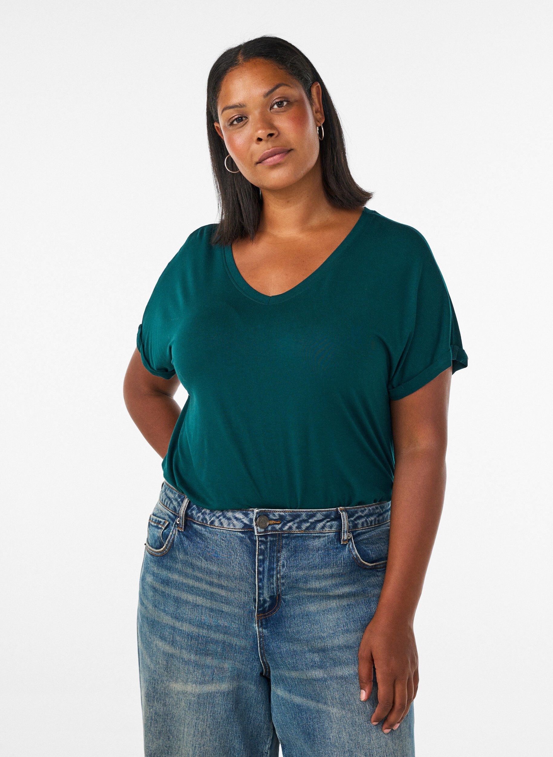 ZizzifashionBasic V-neck T-shirt in viscose, Green, Model image number 0