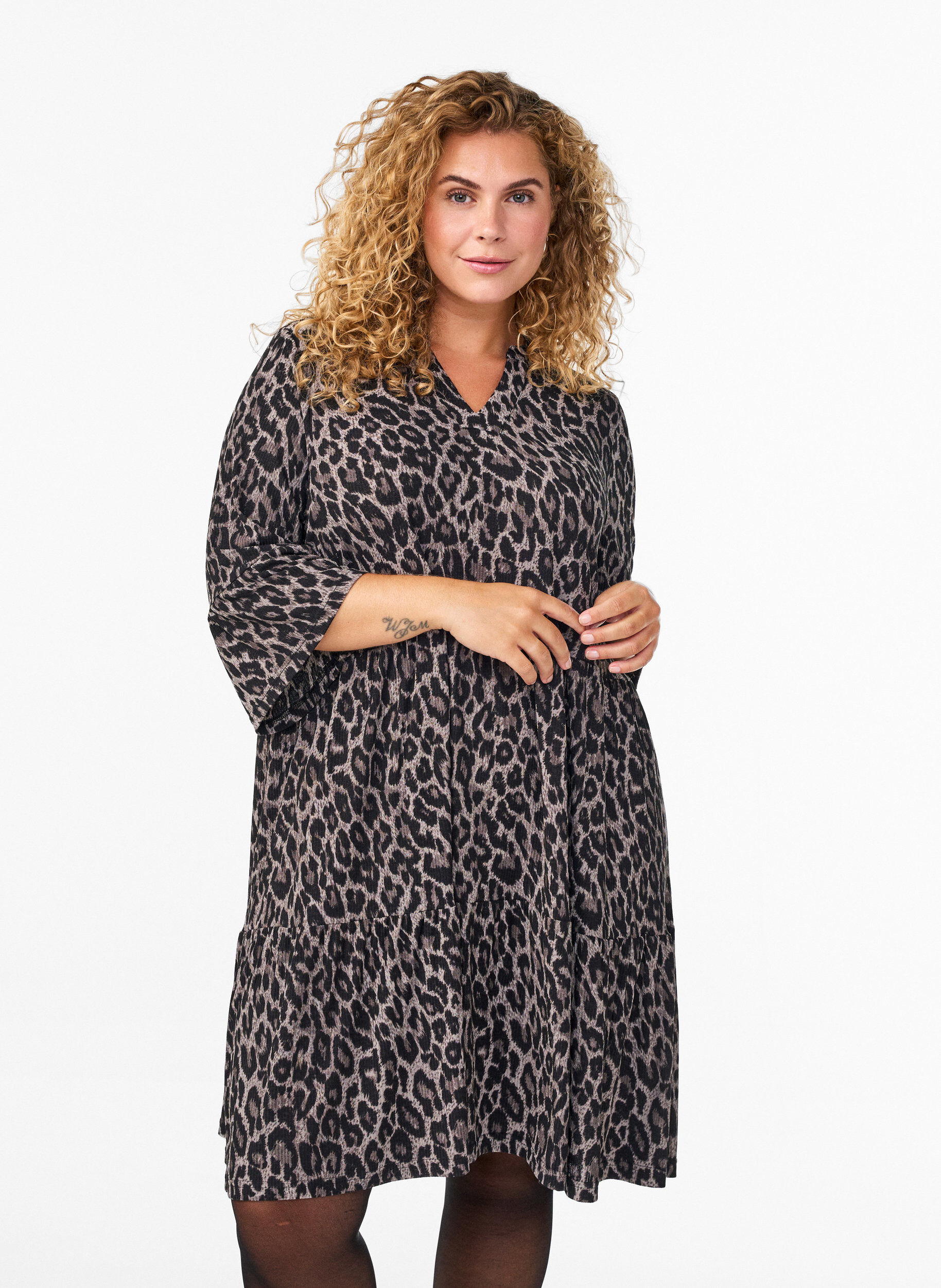 Zizzifashion Short A-line dress with leopard print, Dark Grey, Model image number 0