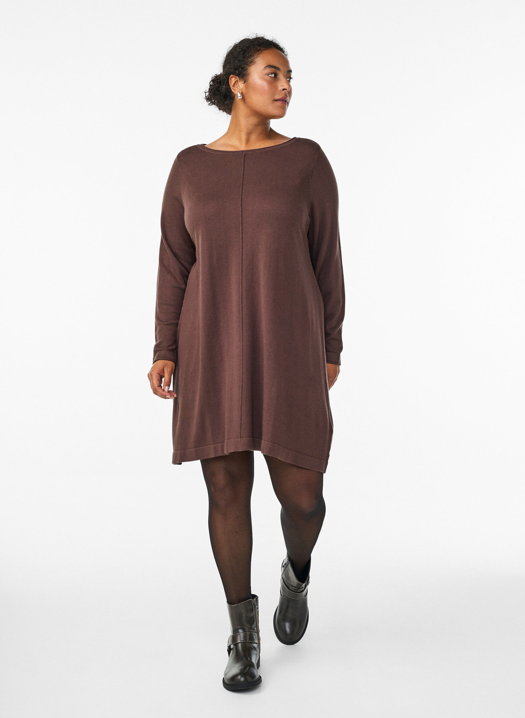 Zizzifashion Knitted dress in cotton-viscose blend, Brown, Model image number 1