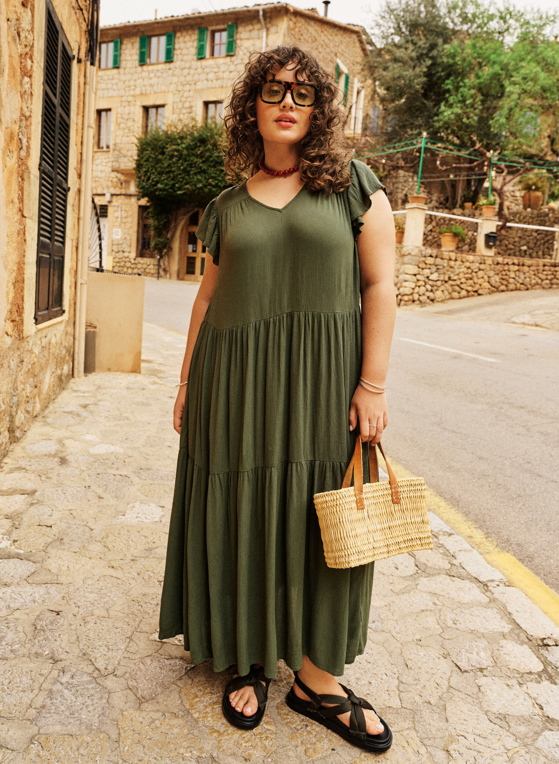 ZizzifashionMidi dress in viscose with ruffle sleeves, Green, Image image number 0