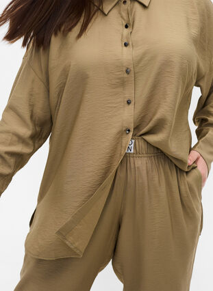 Loose viscose trousers with elastic borders and pockets, Timber Wolf, Model image number 2
