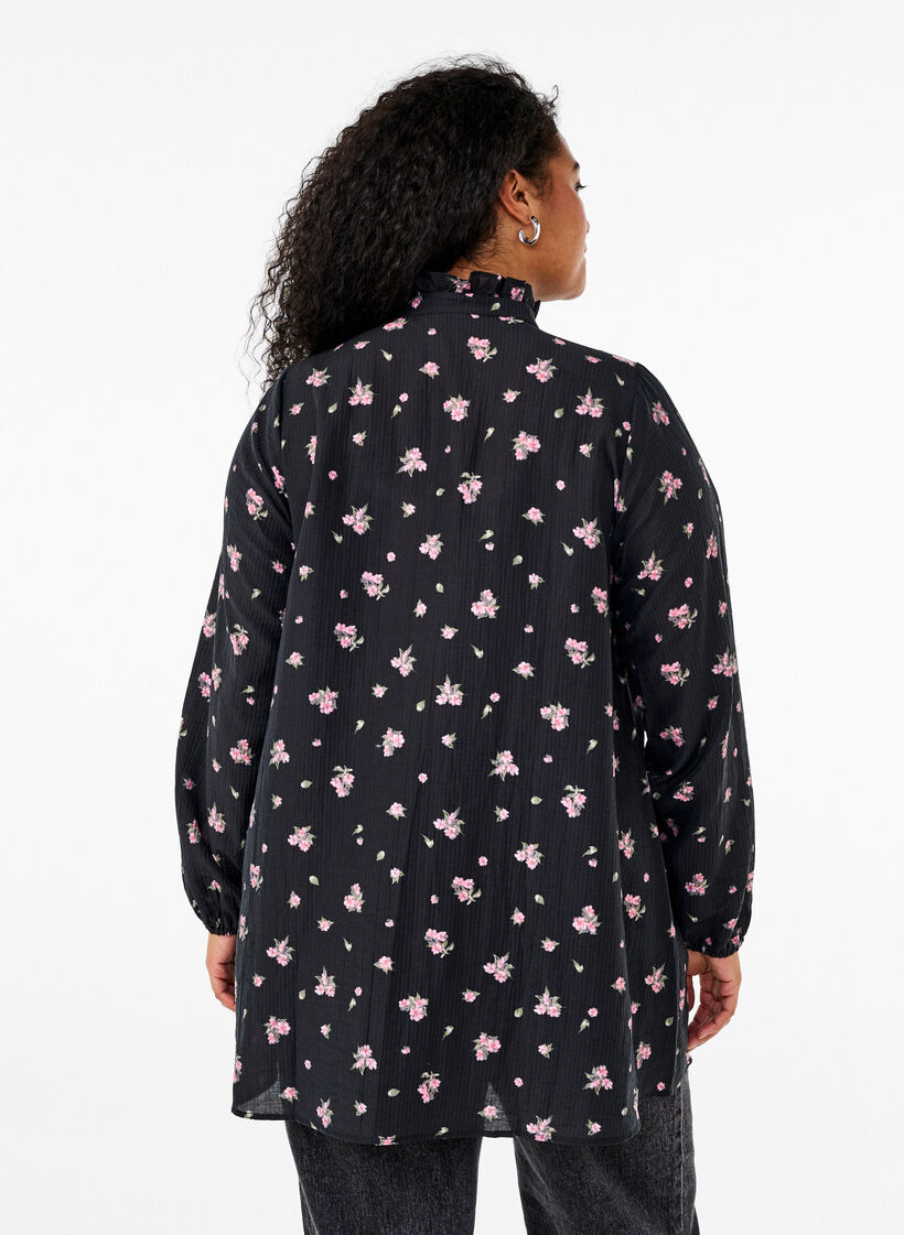 Floral tunic in lyocell, Black, Model image number 2