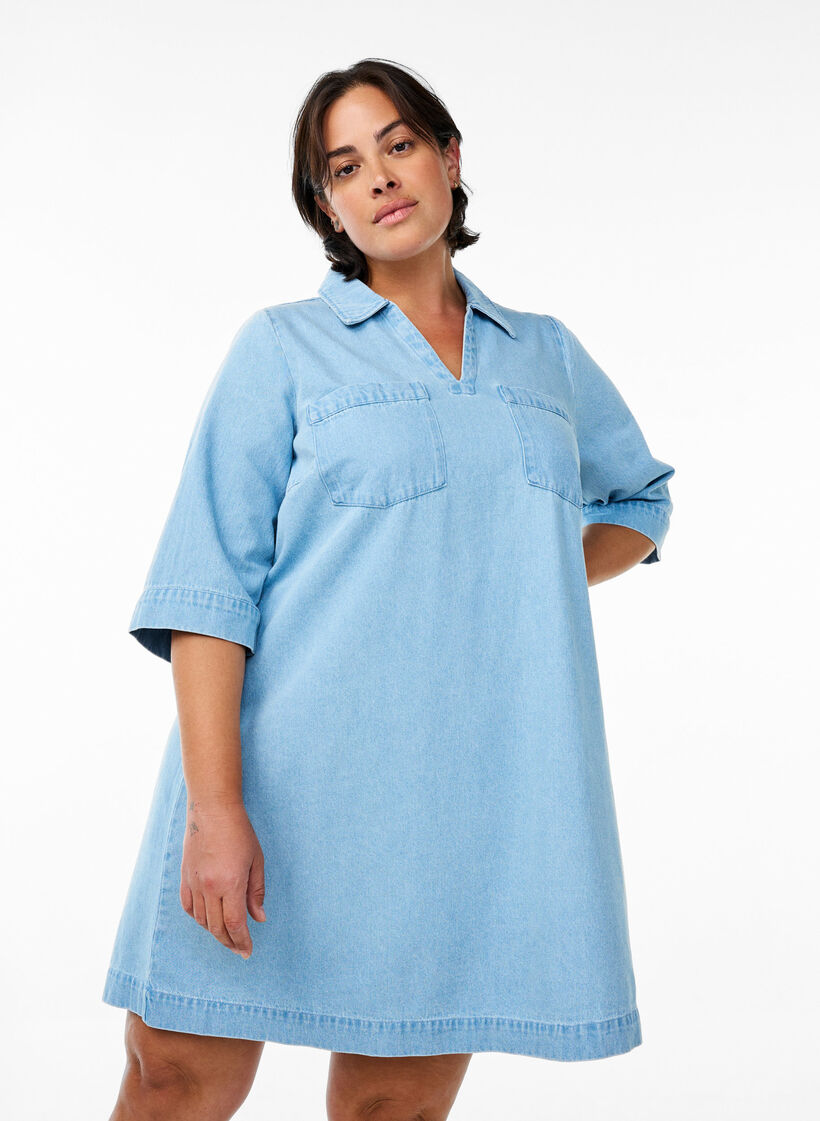 Short denim dress with a collar and V-neck, Light Blue, Model image number 0