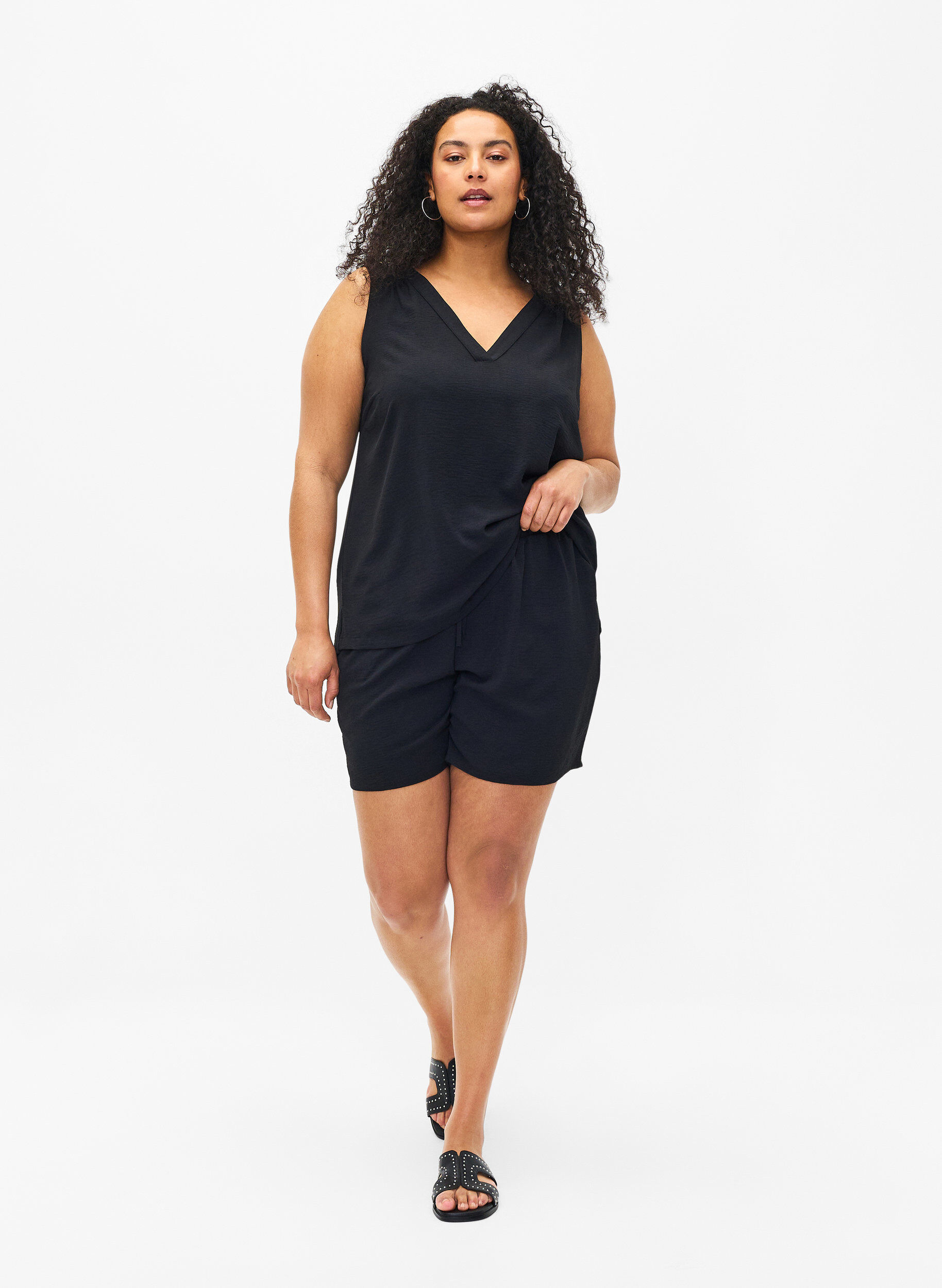 Zizzifashion Sleeveless top with wrinkle details, Black, Model image number 1